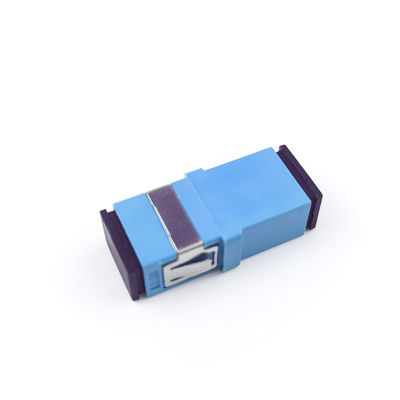 1 Port PBT Material sem orelhas e à prova de poeira Simplex Coupler SC Adaptador de fibra óptica com UPC