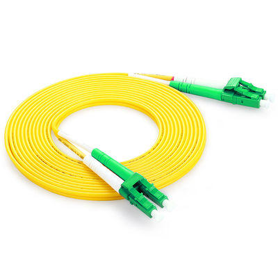 Cordão de patch de fibra óptica LC APC de comprimento personalizável para melhor desempenho FTTH