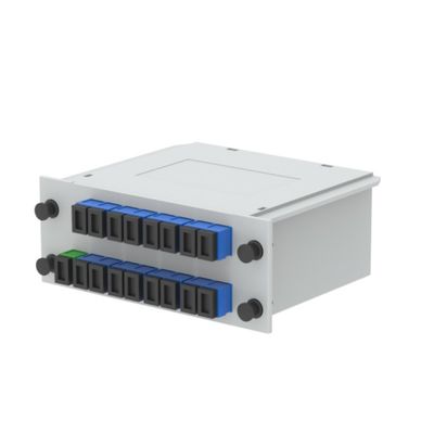 Caixa de distribuição de fibras de material PC ABS para acesso FTTH de 16 núcleos em montagem de poste de parede